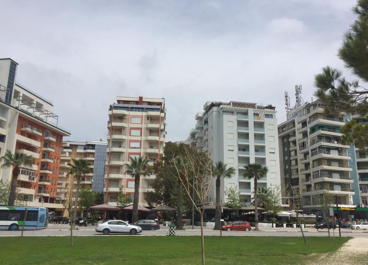Sea View Apartment Onorato 1 Влёра Экстерьер фото
