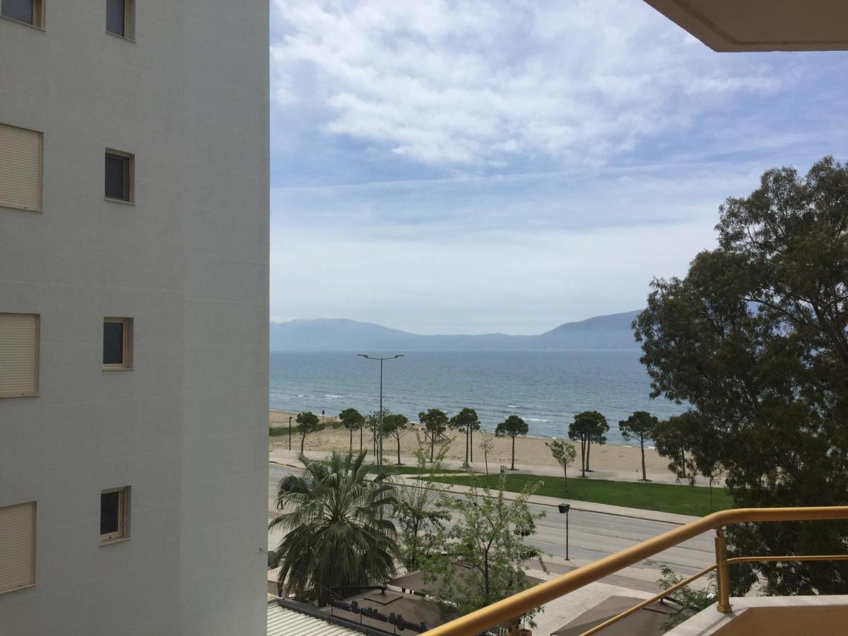 Sea View Apartment Onorato 1 Влёра Экстерьер фото